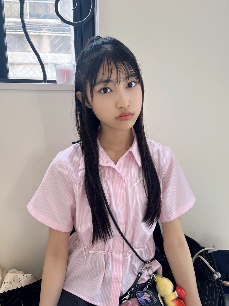KIRABOSHI251212's tweet image. 昨日の服装だよ🍀

改めて髪が伸びたなぁと思いました❁⃘*.ﾟ

今週もよろしくお願いいたします✨️
今日でとうとう夏日は終わりみたいです！

皆様にとって良い1週間となりますように！

 #js #jsガール #小学生女子 #高学年 #repipiarmario  #香月星来 #休日 #きちんとカジュアル