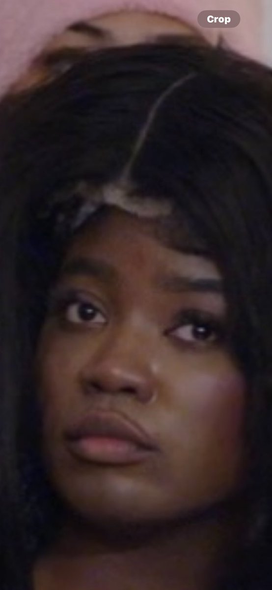 She could hide the UK house under that wig #Zeus #BaddiesAfricaReunion