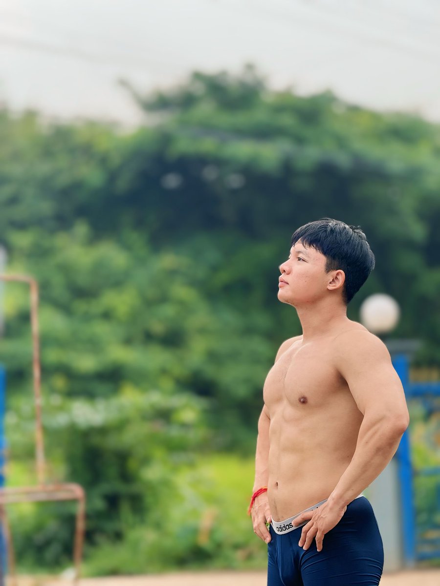 Trainner_Bom tweet media