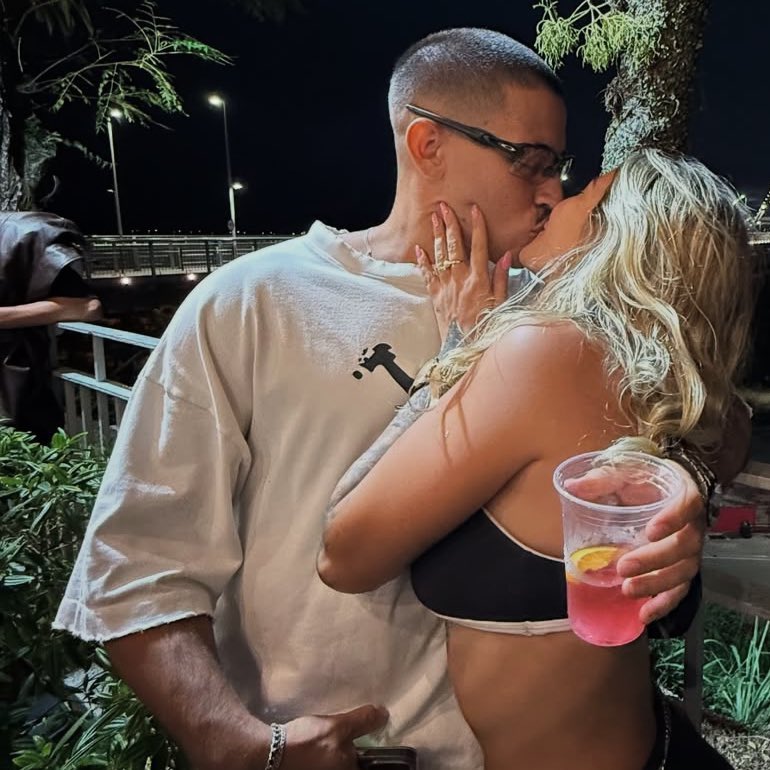 opsroubei's tweet image. te levo daqui pra qualquer lugar!