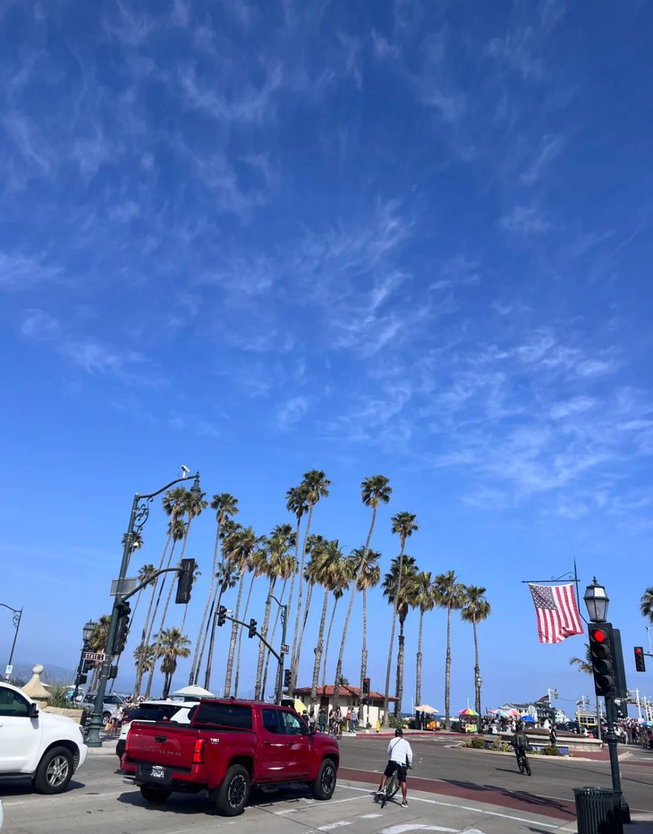 Mccsxasley's tweet image. #California #Travel #USA☑️

Every year in May, I come to California to play, the weather is so comfortable and chill~ I didn&apos;t stay in La this time, from Santa barbara to Laguna to San Diego, there are scenery along the way