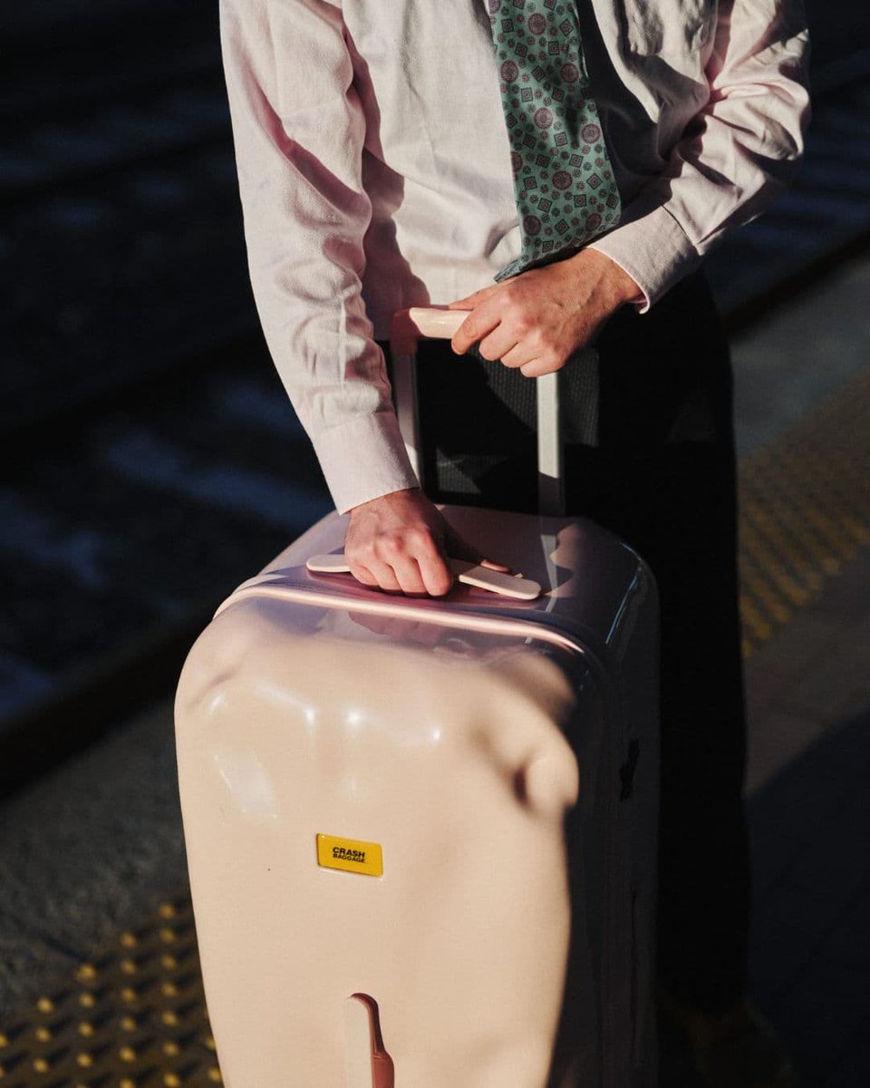CRASH baggage ブラック キャリーケース　2輪 楽天市場】【5H限定豪華プレゼント｜10/7 19時～】【日本正規品