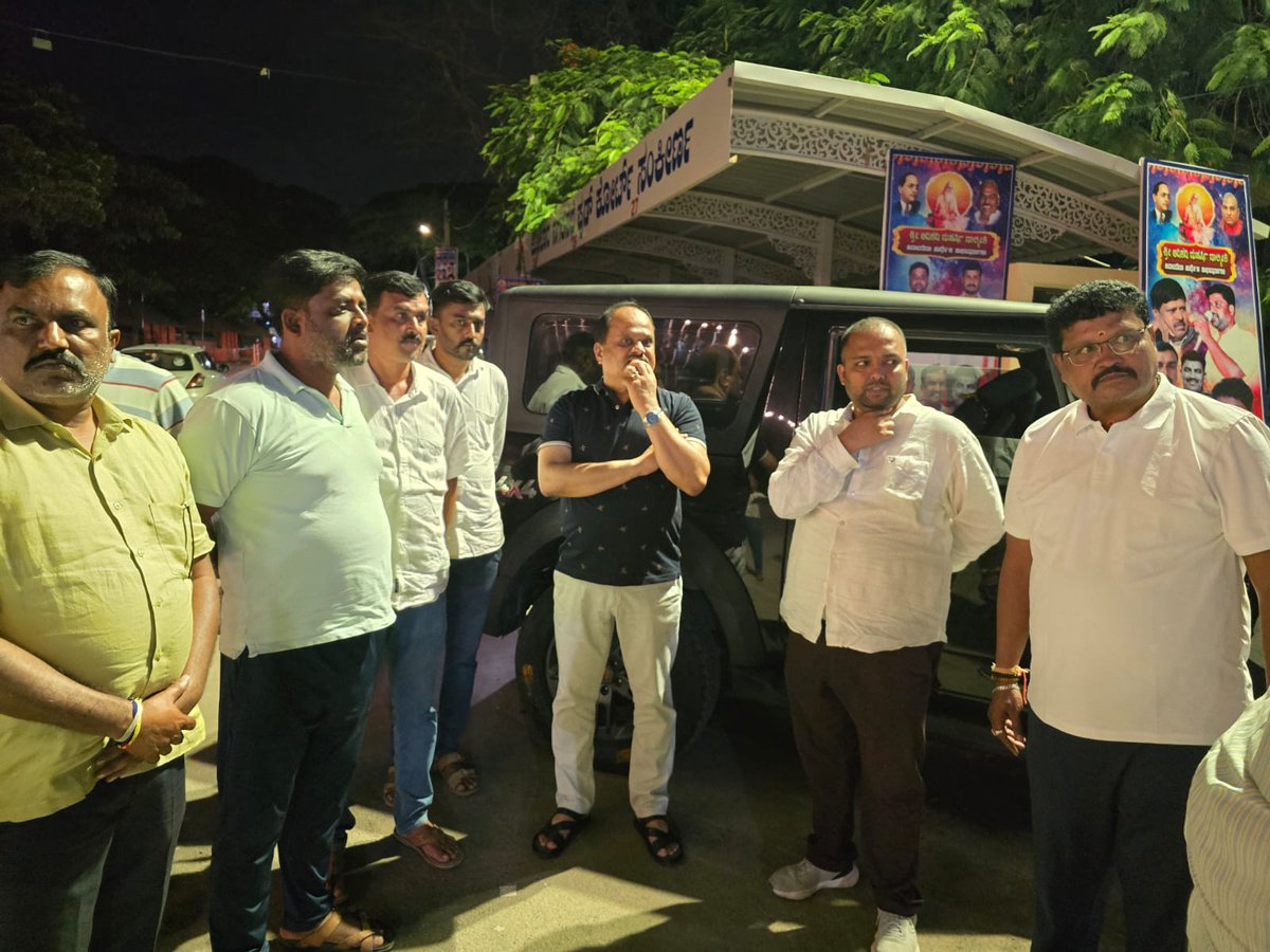 ಶ್ರೀ ಮಹರ್ಷಿ ವಾಲ್ಮೀಕಿ ಜಯಂತಿ  ಪೂರ್ವಸಿದ್ಧತೆ ಕುರಿತು ವಾಲ್ಮೀಕಿ ವೃತ್ತದ ಬಳಿ ಪರಿಶೀಲಿಸಲಾಯಿತು.