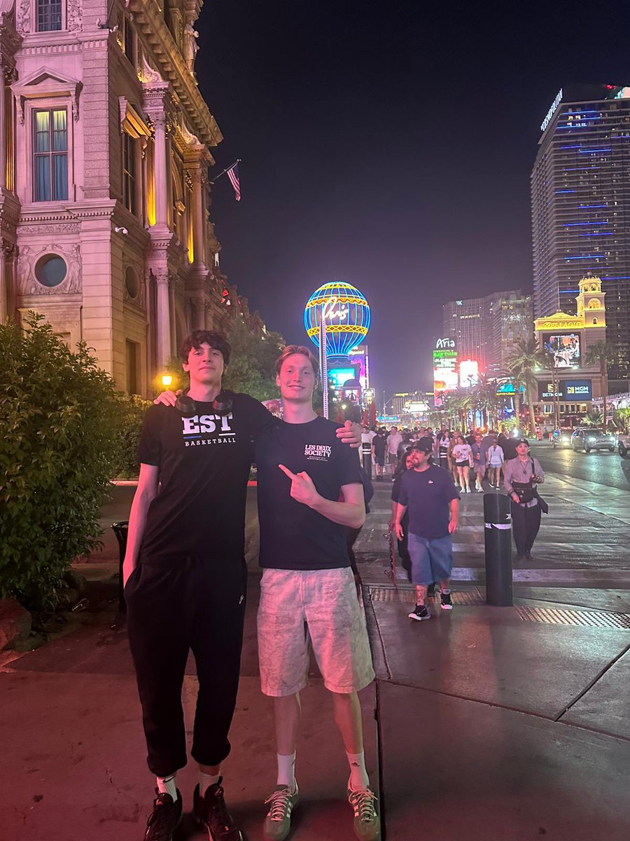 Boarder League was such a great experience for LCA. Not only did we have the chance to play against great competition in front of college coaches, but we got to grow closer as a team and experience Las Vegas. We will test ourselves this week at the Great Western Classic in SLC