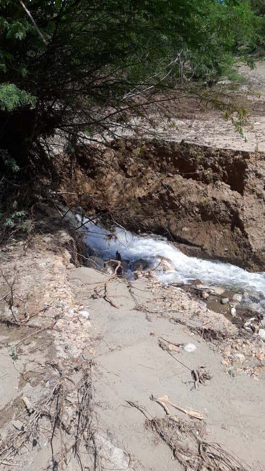 ManuelFalconH's tweet image. Hoy junto a @BeatrizJUrrutia y la Contructora Militar Santiago, evaluamos los daños y la posible solución  de los viales desde Santiago hasta la comunidad 13 de Agosto por la crecida de ríos y el colapso de las vías de acceso tras  intensas lluvias en #SantiagoDeCuba.