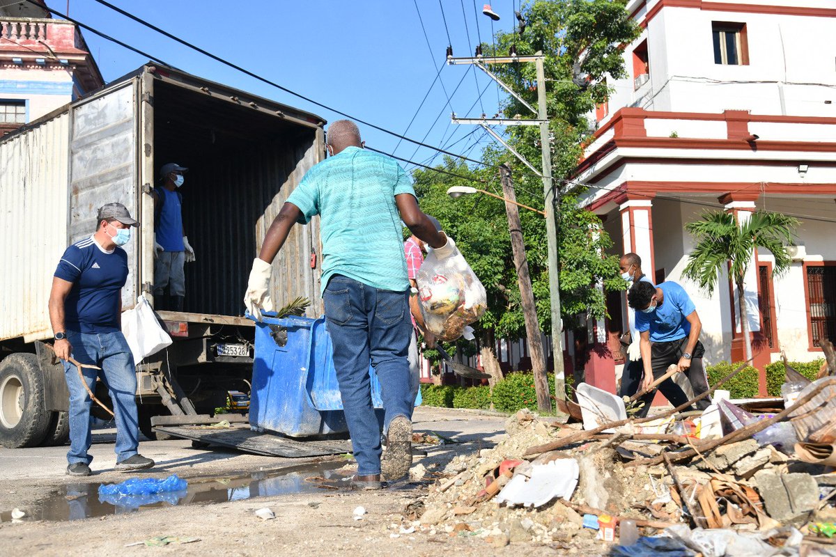 Hoy en el Consejo Popular Príncipe y los barrios en transformación La Timba, La Dionisia y El Fanguito vivimos una jornada de trabajo voluntario que reafirma cuánto podemos lograr cuando el compromiso, la unidad y el amor al barrio se convierten en acción. #NosUneElBarrio💪