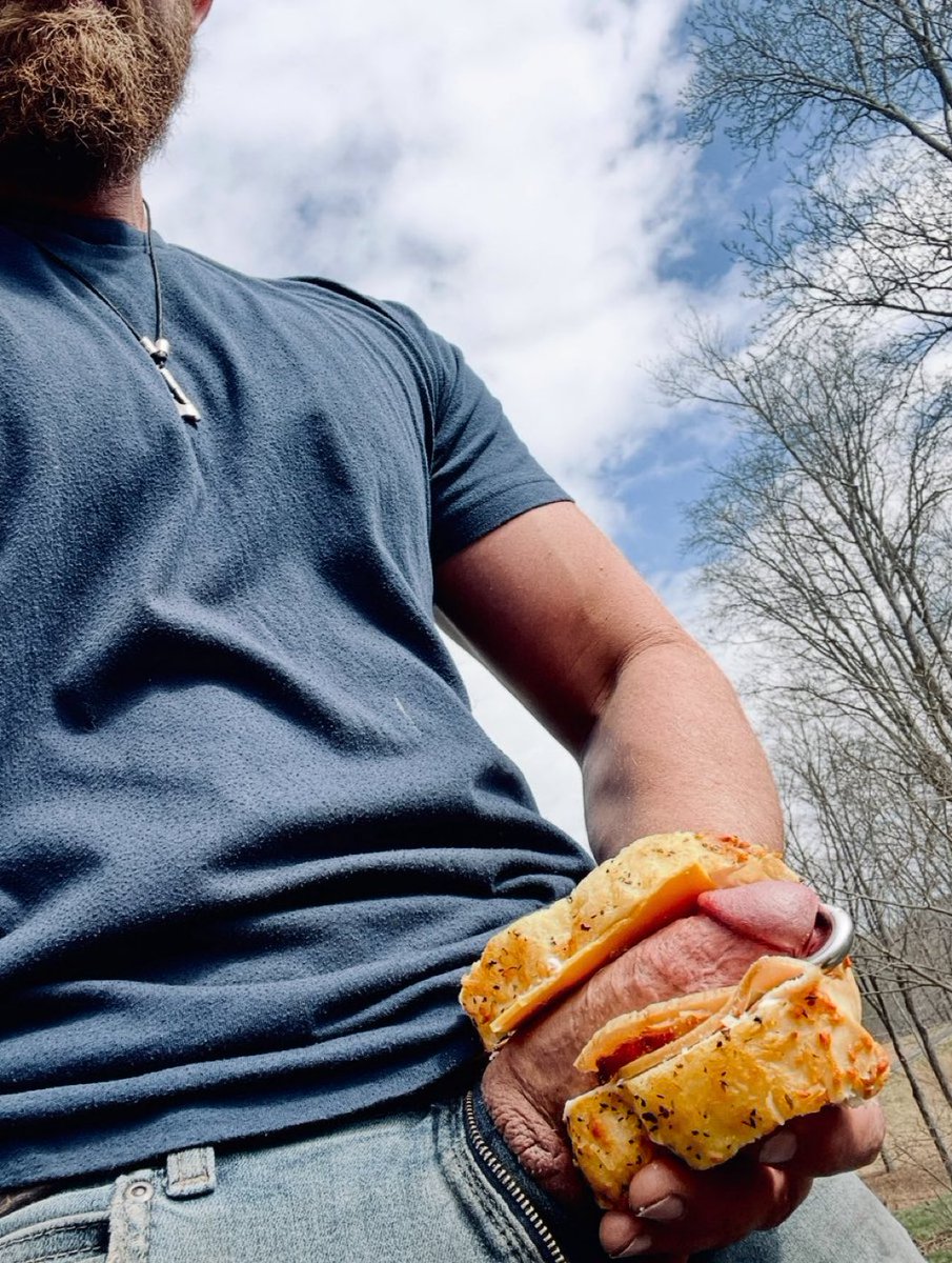 🥪 instagram.com/foodandstud

➤ <a href="/v10bul/">bull 🐂 •40k•</a>