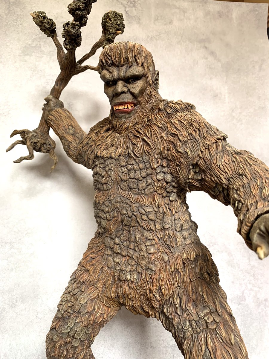 Tony Cipriano氏原型、レジンキット「サンダ」を製作しました。樹木先端までの高さが約70cmの大型キットです。本体とベースはネオジム磁石による固定に変更、右腕は手首で脱着可能とし、体毛を若干追加しました。大きさと造型が相まって、非常に迫力のあるキットです。
#サンダ