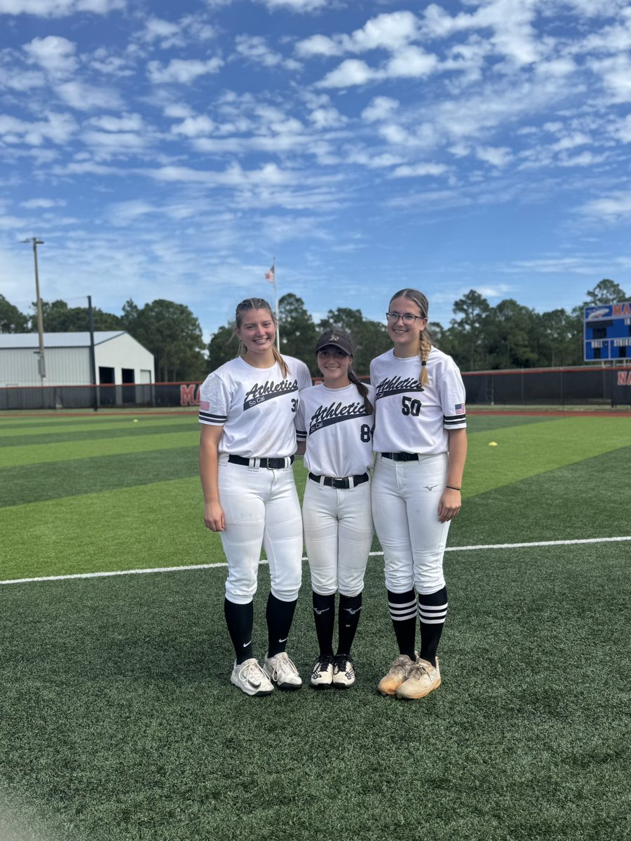 ClaireCarver28's tweet photo. A great weekend with my SoCal family! 10 hours with @kbcarson17 and @CoachHodo doesn’t get any better than that! Thanks for getting us ready for fall ball! #igetto
@Coach_Ricketts @CoachZacShaw @tsmartt14 @Mporter34 @AnnaShelnutt @mandybrooke14 @TCam_FSUSB @Coach_Alameda @KarenWeekly @Coach_A_Mo @Meg_Hill22 @UACoachMurphy @KaylaBraud1 @lmcmahon7 @RyanIamurri32 @NataliePooleUSM @Acozart44 @KyleParmley @BSherSB @ExtraInningSB @08SCANATIONAL @Hoover_SB @ConnectSports_