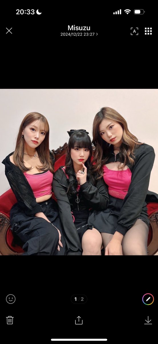 ten6official's tweet image. 10月6日は　#TEN6の日

今月は来週、再来週とライブもあるのでお待ちしてます❤️！

㊗️！！

#TEN6 

@miinyaaaaan0915 @saya_py0n3 @yakapiiii