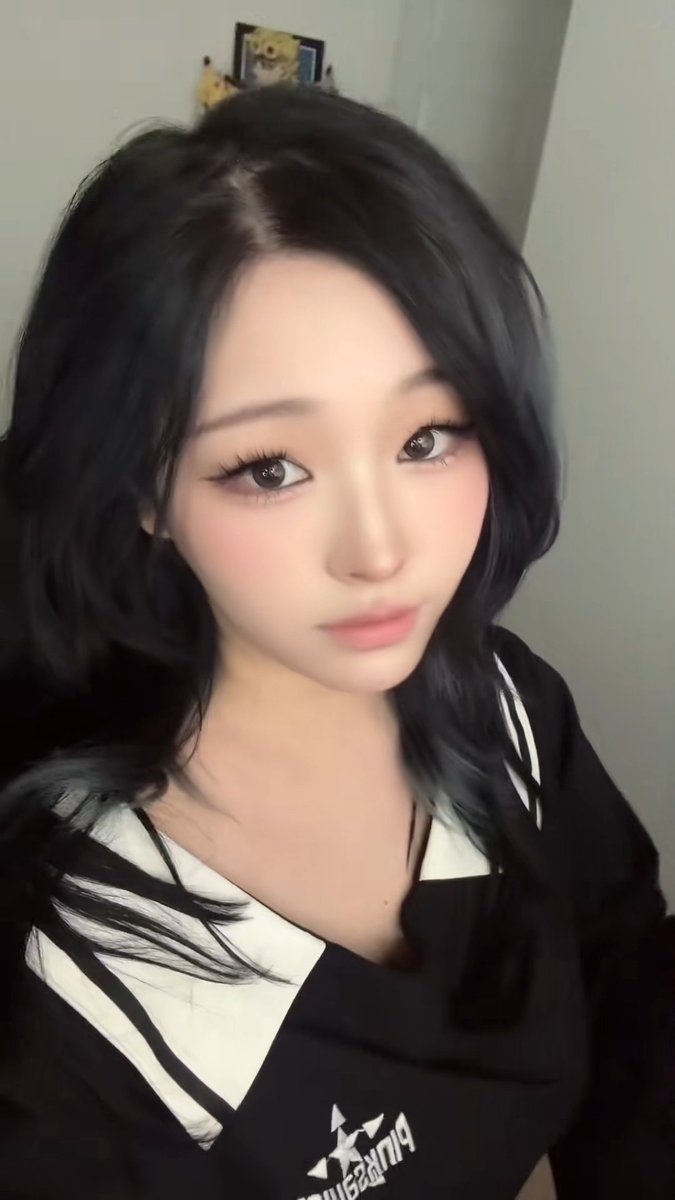 MidgetSpinner0's tweet image. Hy00n