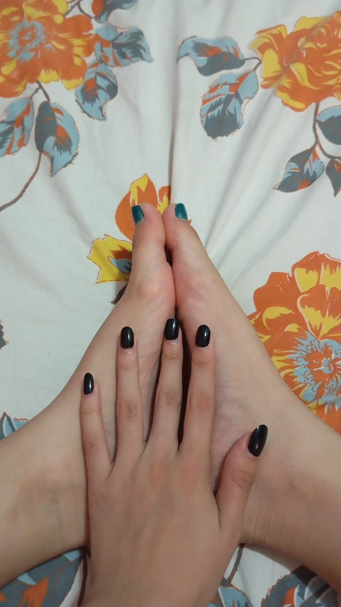 pedelicado's tweet image. Alguém pra ver meus pezinhos??
#pé #pés #packdepés #vendo #foot