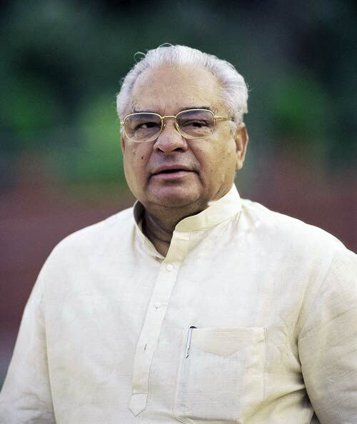 NayabSainiBJP's tweet photo. हरियाणा के पूर्व मुख्यमंत्री चौधरी भजन लाल जी की जयंती पर उन्हें विनम्र श्रद्धांजलि।

प्रदेश के विकास और जन कल्याण हेतु उनका योगदान सदैव स्मरणीय रहेगा। https://t.co/VcgnfU40FW