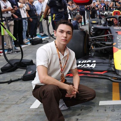 ael tweet media