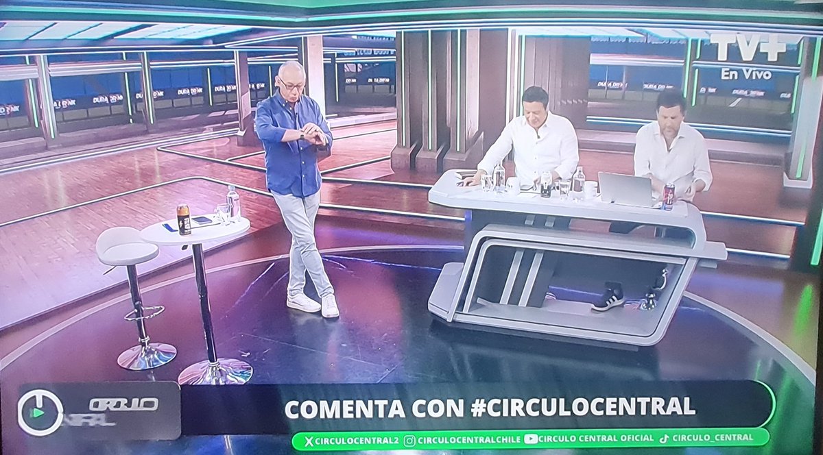 Ya viendo un Informativo Capítulo 30 de #CirculoCentral junto a <a href="/Mauricioisra61/">Mauricio Israel</a> Cristian Arcos y <a href="/Msperiodista/">@msperiodista</a> con todo el análisis de lo que ha dejado la Paupérrima presentación de la Selección Chilena Sub 20 y la Cero autocrítica de parte de su DT Nicolás Córdova