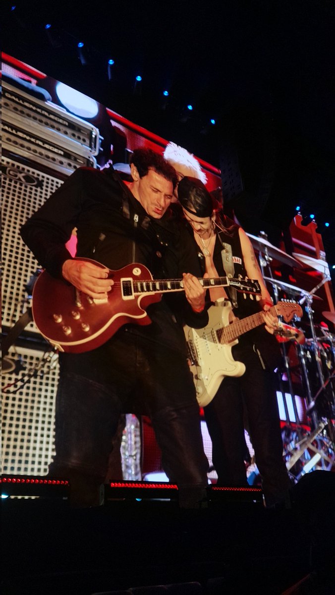 击 jøse🧉🇦🇷 (@emqbolic) on Twitter photo 