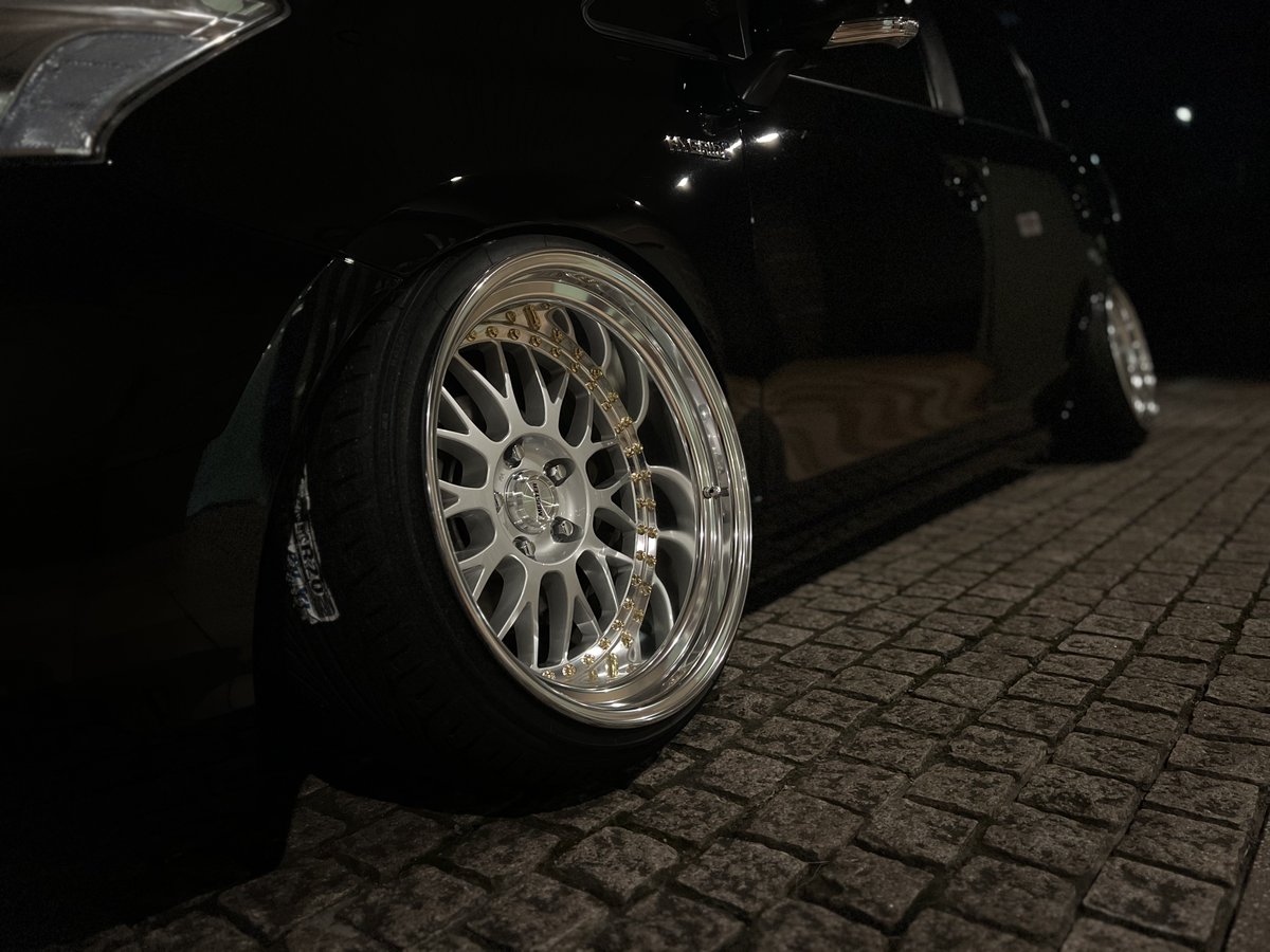 地元で写メ活してきた！

MTとか行ってみたいな🙄
#千葉
#プリウスα
#Meister
 #アクスル加工
#車高調
#キャンバー
#足車 #セカンドカー