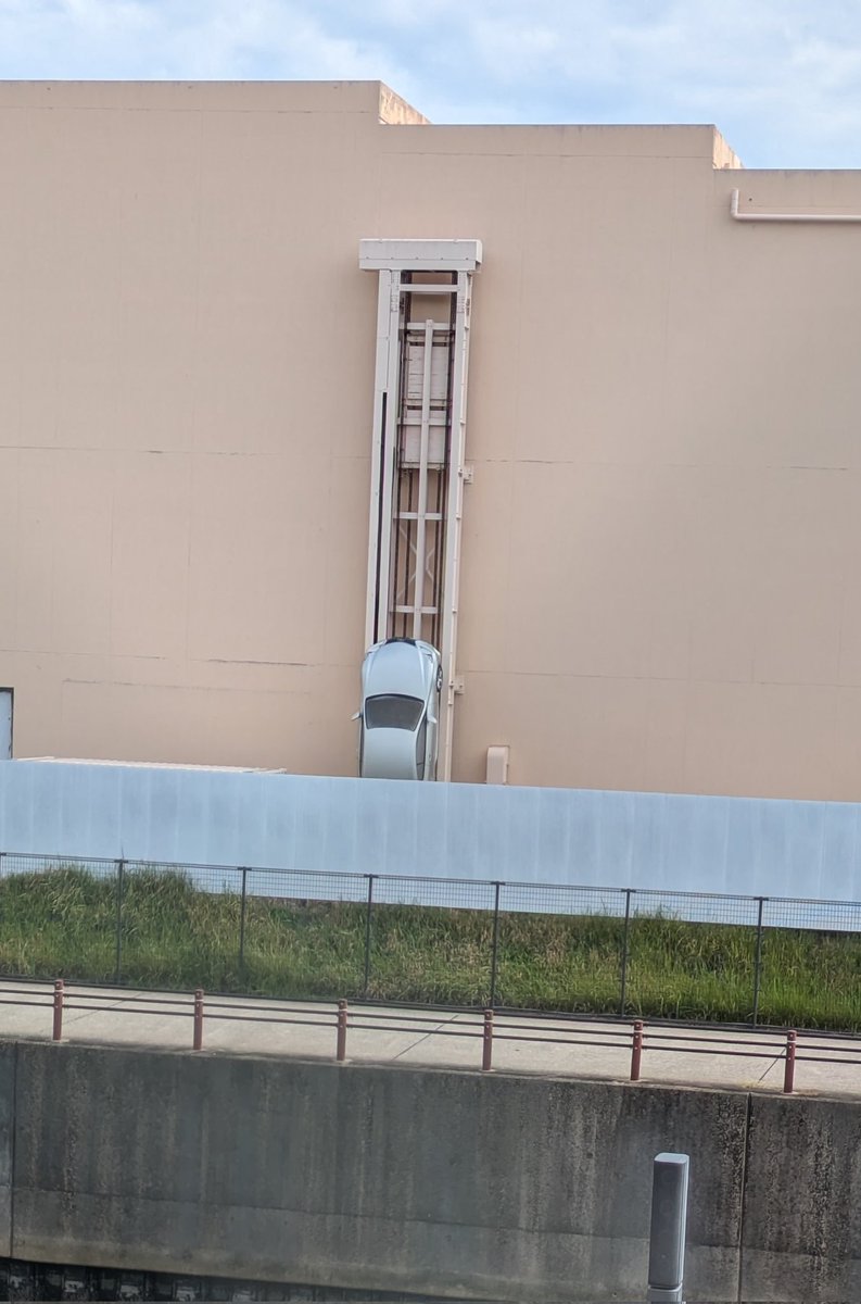 TM911　他の方は購入しないでください! ちょっと識者の皆さんにお聞きしたいんだけど これなに？