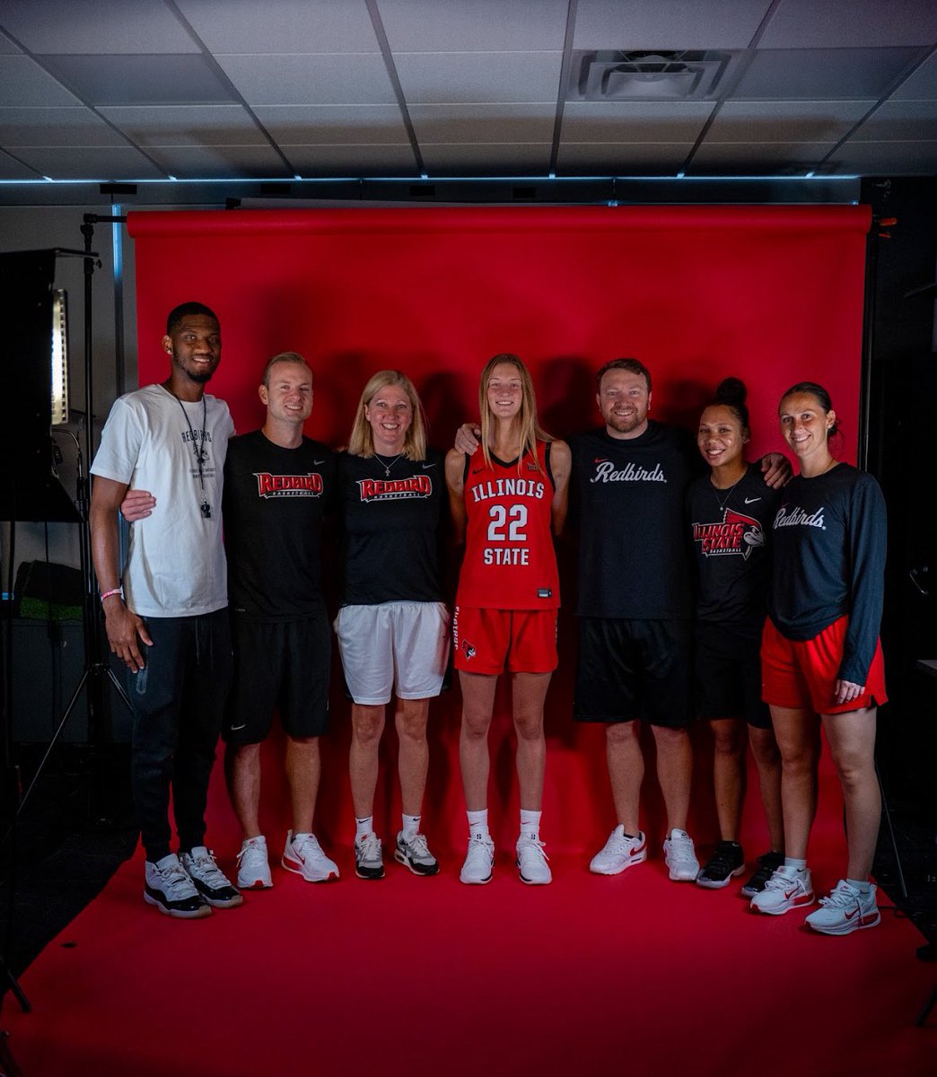 Alexis Neumann tweet media