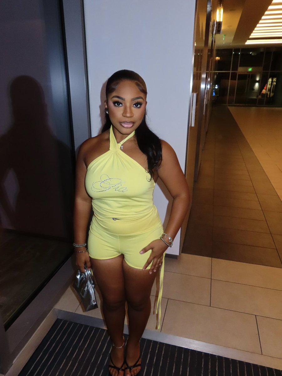 ugh the new makeup routine just eats