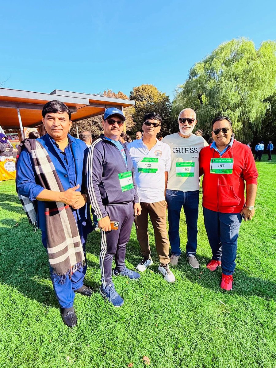 ashishf's tweet photo. A weekend well spent support and noble cause of #hungerreliefwalk organized by @SaiDhamCanada. @VOMississauga supports the initiative and will be working closely with the team

#noonesleepshungry https://t.co/Rkf8GevwVD