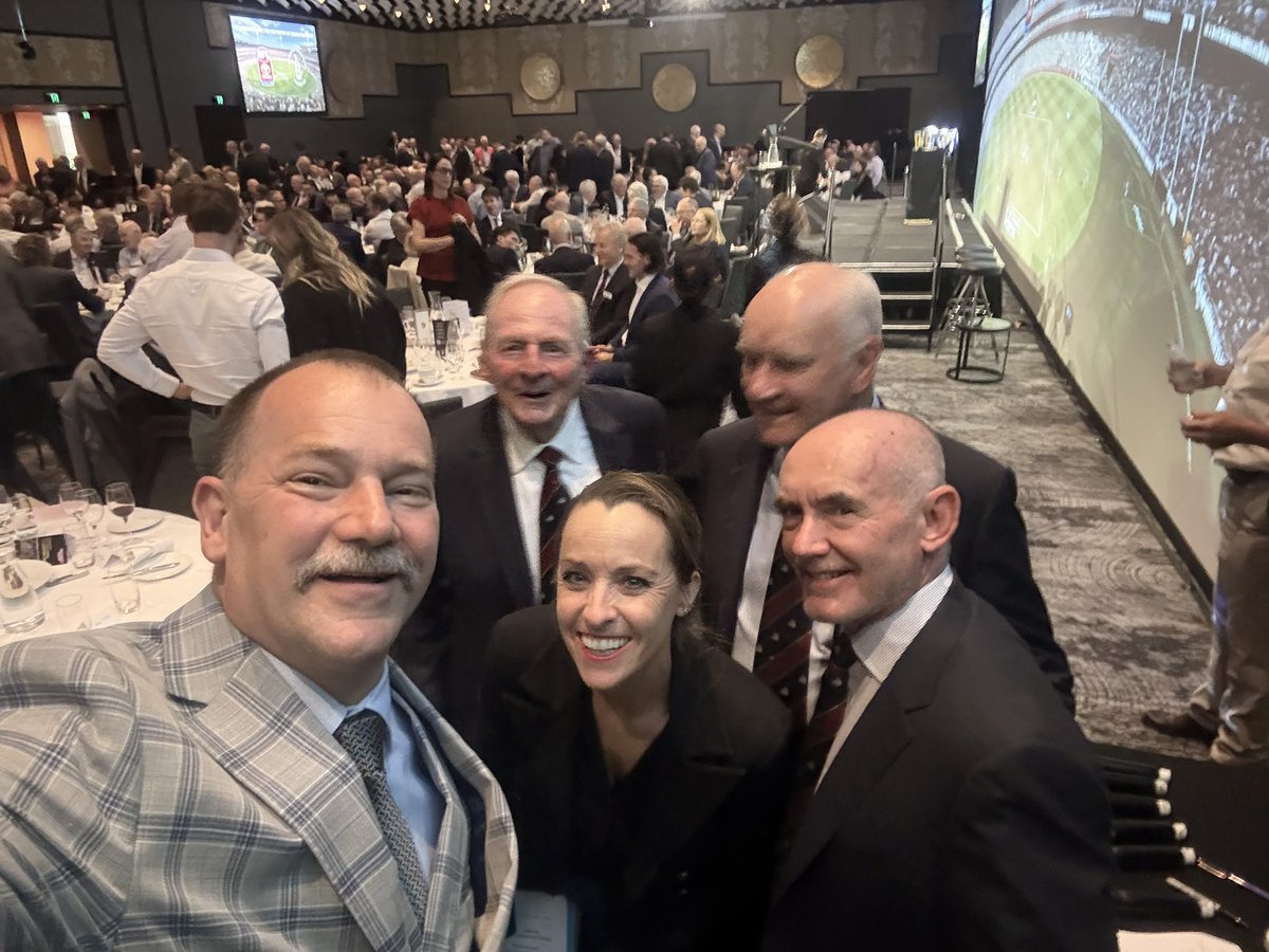 Sam Lane tweet media