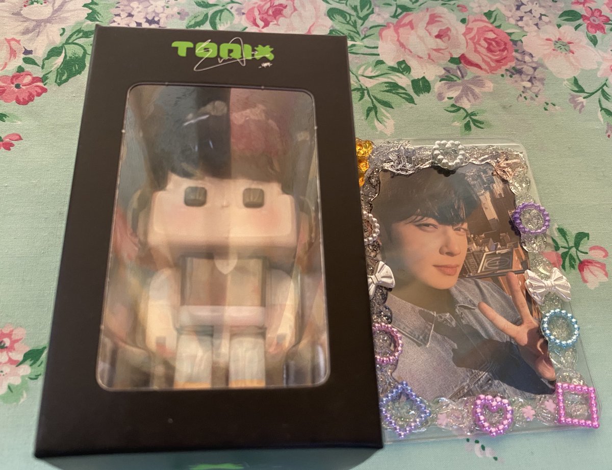 ASTRO チャ ウヌ ヨントン お守り 부적 ASTRO チャ ウヌ ヨントン お守り 부적 ASTRO チャ ウヌ