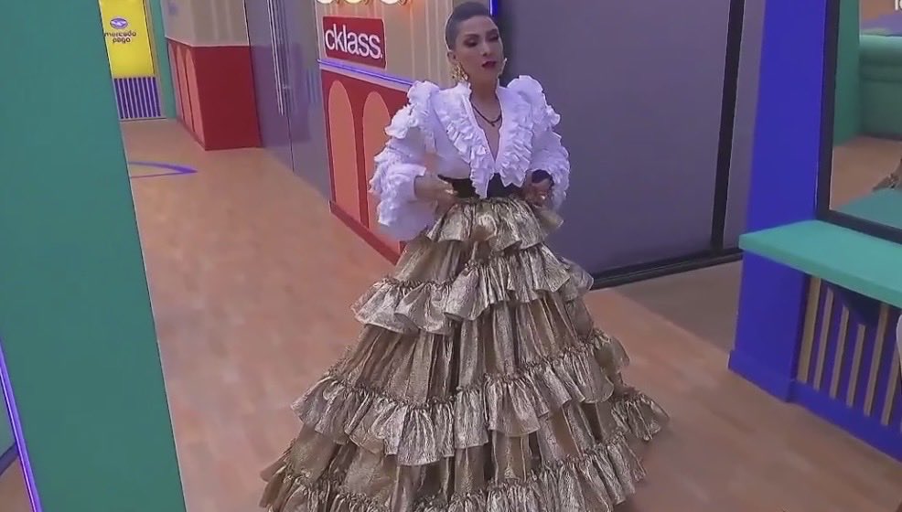 Clauumendez_'s tweet photo. Ella no usa los vestuarios de Televisa ❤️‍🔥✨ me encantó!

HOY VENGO DE LILA
LA POLANCO SE CORONA

💜
#LaCasaDeLosFamososMx https://t.co/qzyHosa3q3