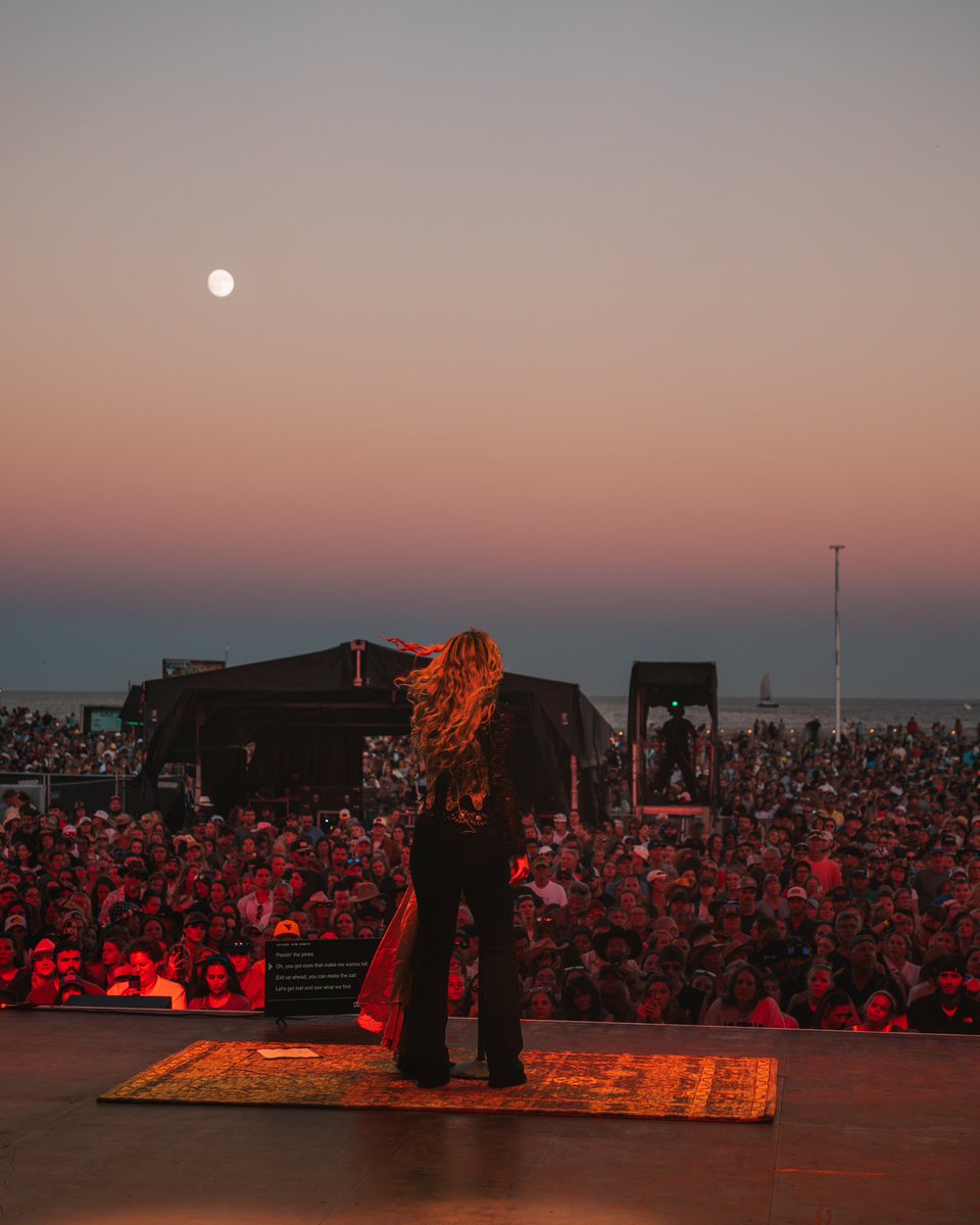 Country Calling Festival tweet media