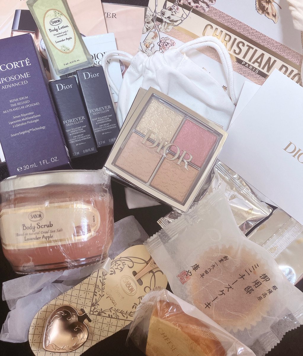 大好きなお友達が、私の誕生日にプレゼントを用意してくれてたみたいでこの前頂いたの😭✨お誕生日お祝いしてくれてありがとう！いつも仲良くしてくれてありがとう😭❕私にもお誕生日お祝いさせてください❕