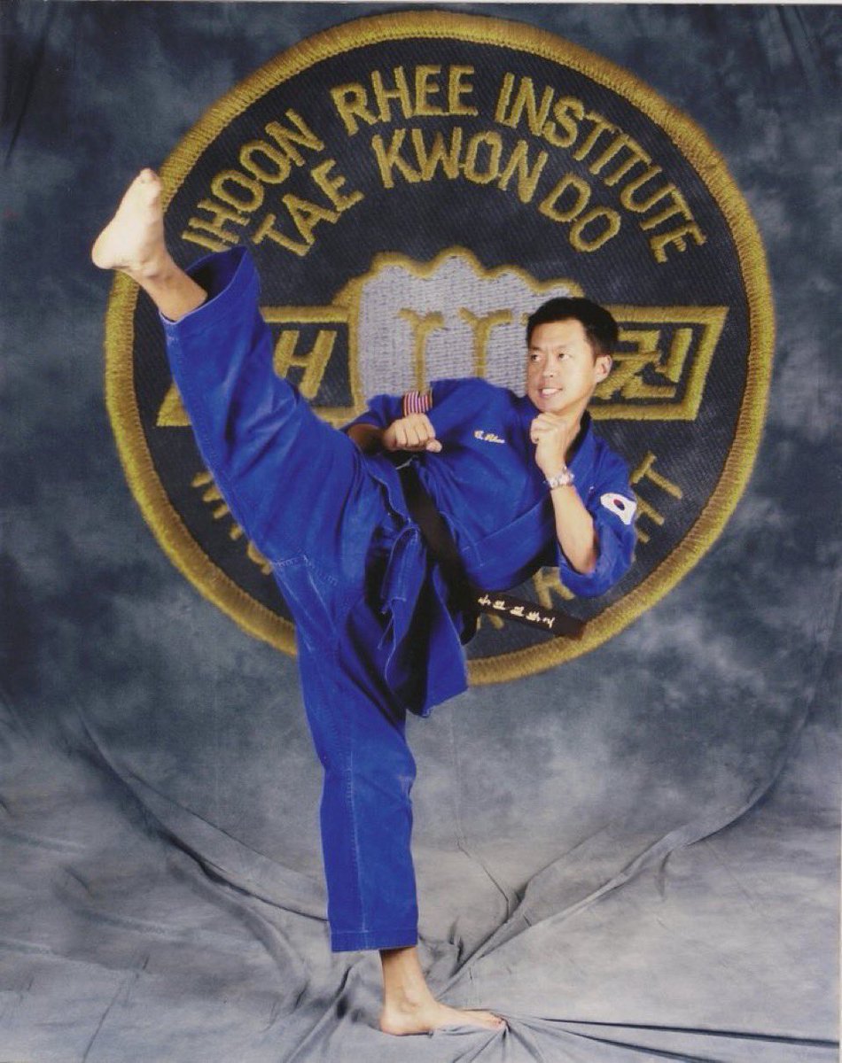 Two pieces of news coming shortly!

Please sign up for my mailing list to find out first. 

eepurl.com/gdr7Tf

Let’s read some good stuff!

#taekwondo #TKD 
#poetry #crimefiction