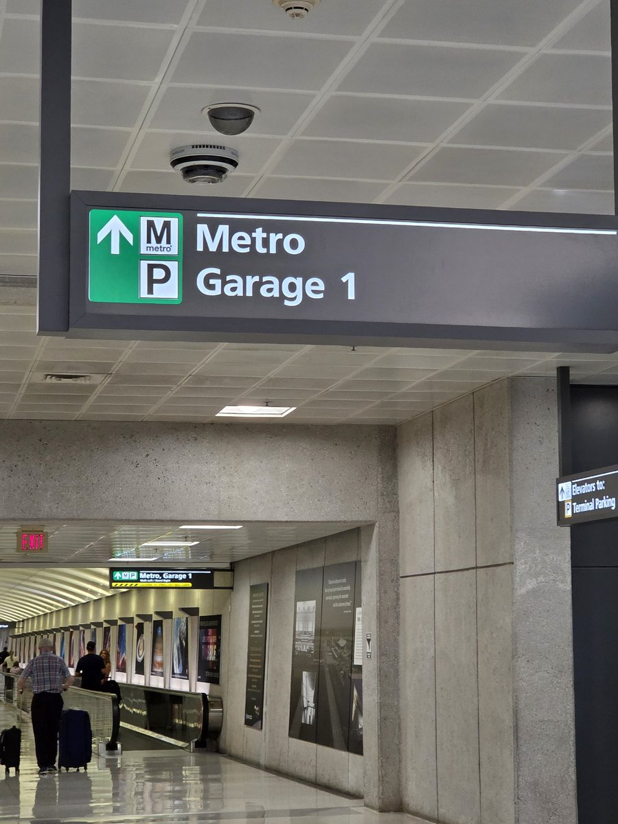 Hockey_NF_Mom's tweet image. Unexpected last second travel glitch resulted in quick logistics and decision to Metro to the NIH campus. 

Finally arrived at the Children&apos;s Inn and prepping for an early morning. 

#imwithTravis #ikNowaFighter #MoreNotLess #EndNF #clinicaltrials #ThinkShrink