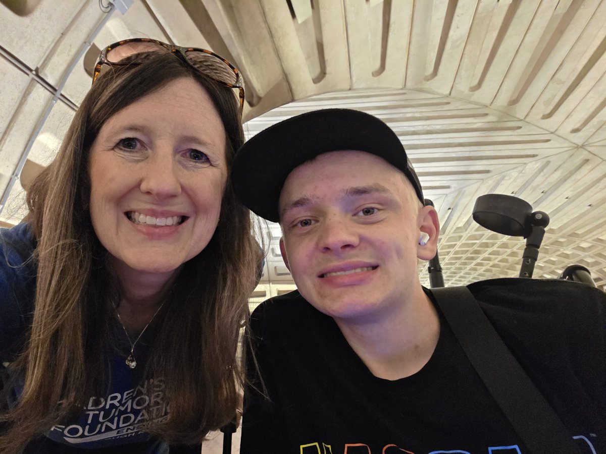 Hockey_NF_Mom's tweet image. Unexpected last second travel glitch resulted in quick logistics and decision to Metro to the NIH campus. 

Finally arrived at the Children&apos;s Inn and prepping for an early morning. 

#imwithTravis #ikNowaFighter #MoreNotLess #EndNF #clinicaltrials #ThinkShrink