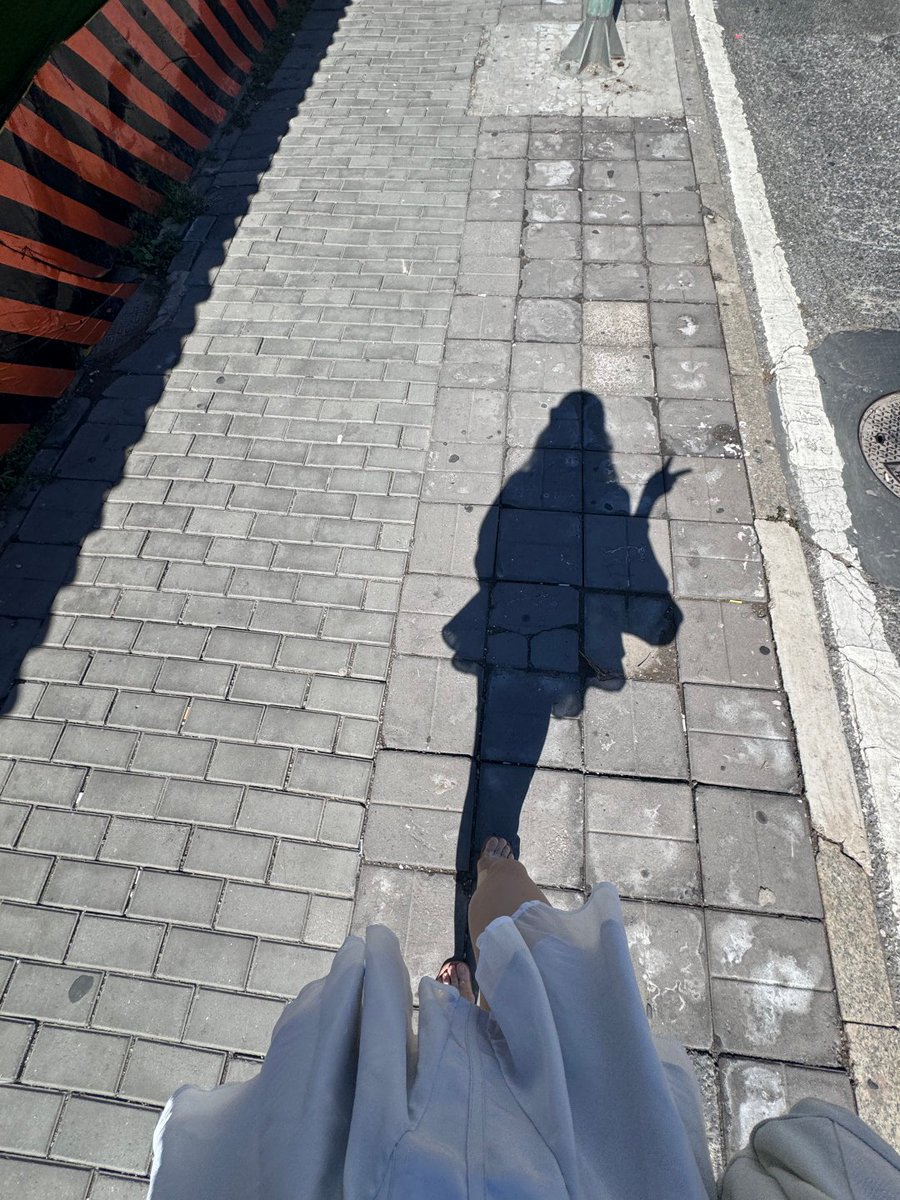 Magncsado's tweet image. 時を無駄にせず、歳月の中で絶えず自分を磨き、毎日の努力で前に進む自信を支えよう！😎