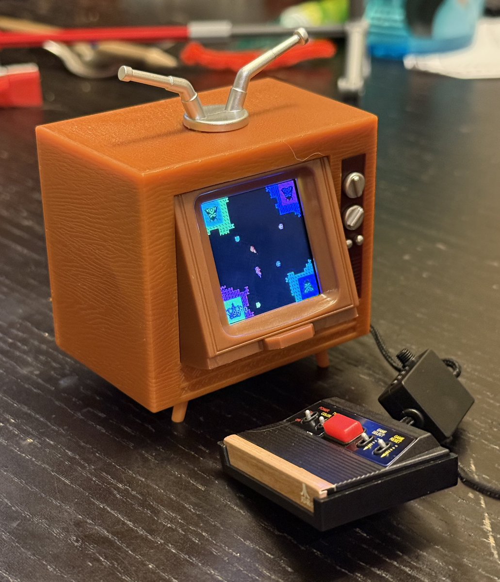 JSniperton tweet media