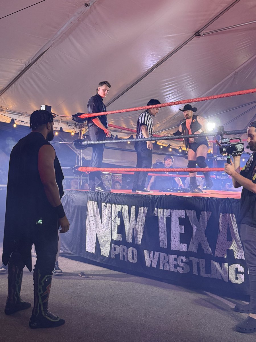 itsheartphelt's tweet image. Its Main Event Time!!! 

#WeKnowBall @NewTexasPW