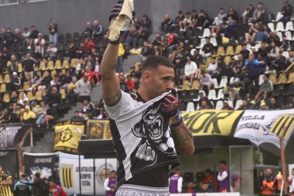 maxilevy19's tweet photo. SIEMPRE MONO 🫶🏻♾️🖤💛🖤💛 https://t.co/J8n4dE3ahV