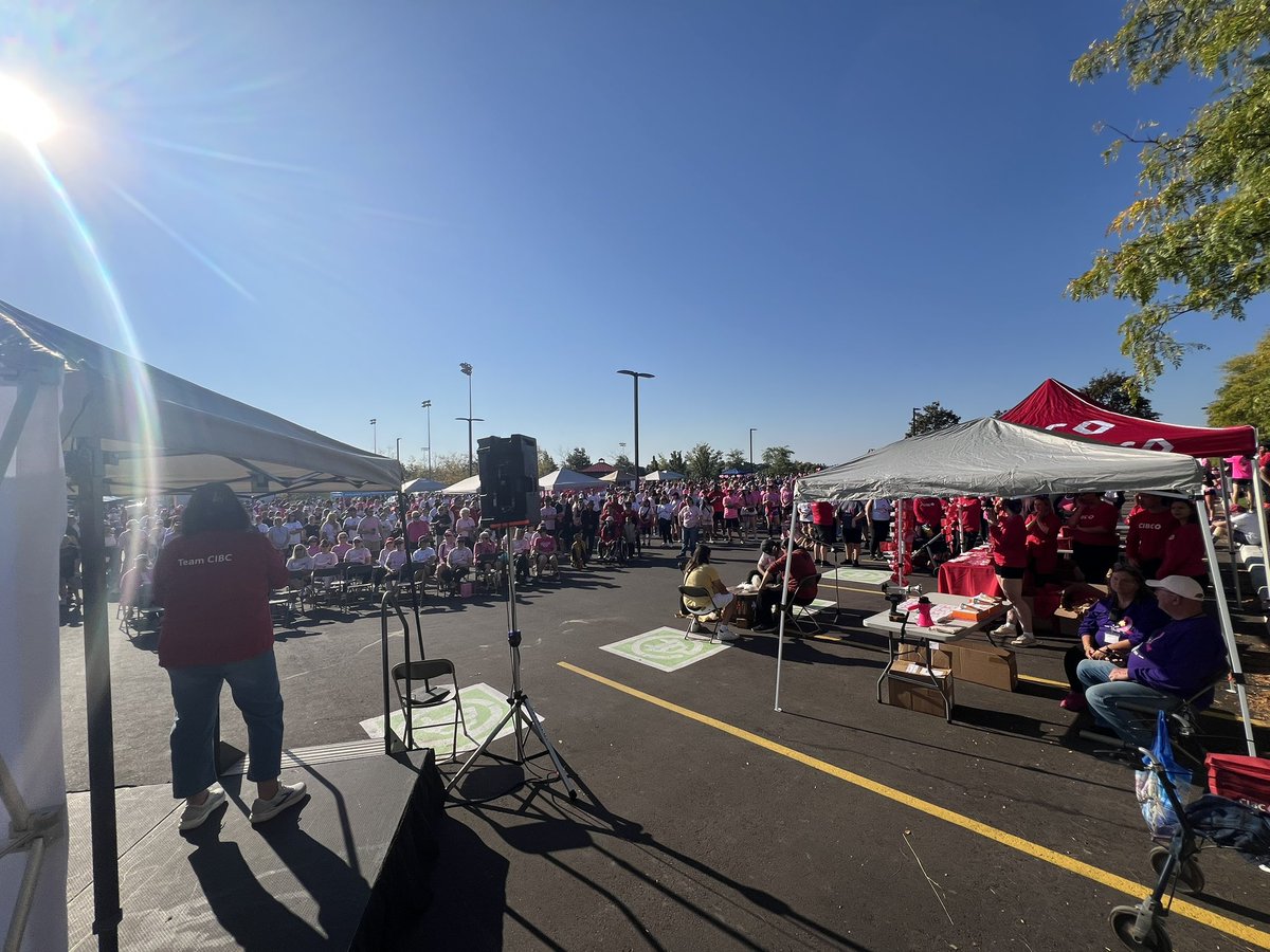 CamGuthrie's tweet photo. Great turnout for the CIBC #RunForTheCure today! Thank you to the #Guelph community that always comes together so well for such a needed cause! https://t.co/xGTczVJTy8