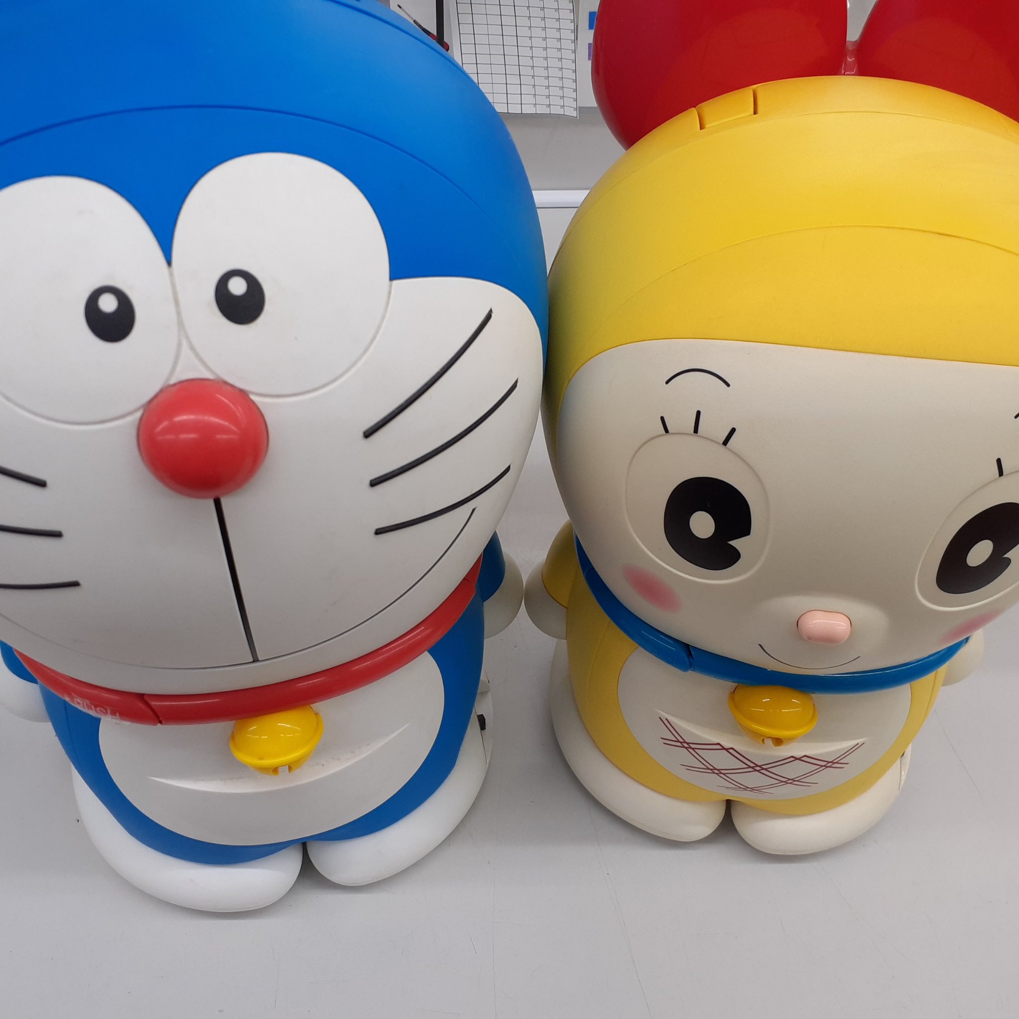 ドラえもん冷温庫 ドラミちゃん冷温庫 61A-FLMWgsL._UF350,350_QL50_.jpg