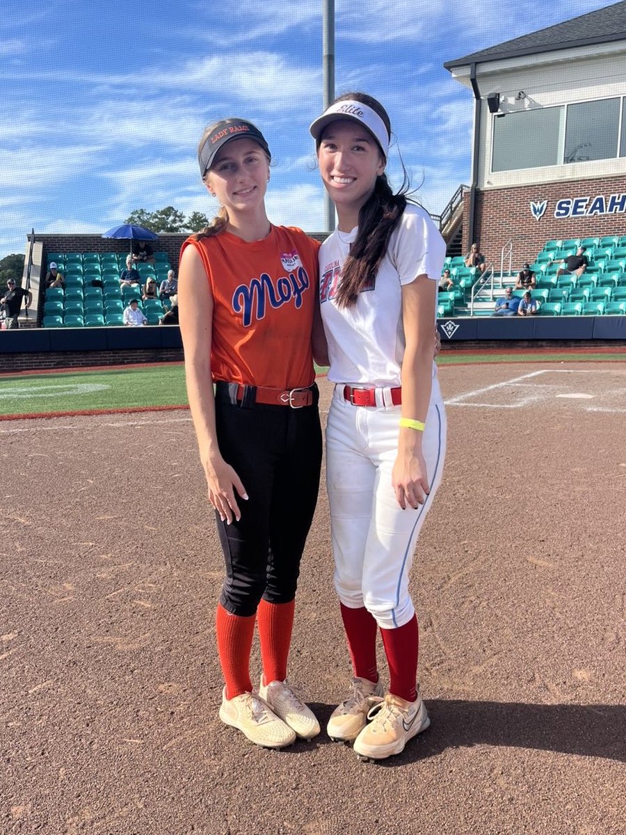This weekend has been great! It started with practicing with  <a href="/CC_Koalas_SB/">Columbia College Softball</a> and then I traveled to Wilmington for a great camp <a href="/UNCWsoftball/">UNCW Softball</a>!! I also got to see my old teammate <a href="/MPeebles2027/">Madison Peebles</a>!! Thank you coaches <a href="/AshleyWadeUNCW/">Ashley Wade</a> <a href="/AbbeyLatham/">Abbey Latham</a> <a href="/KylerHolton08/">Kyler Holton</a> <a href="/CatchingIron/">Parker Stevens</a>!!