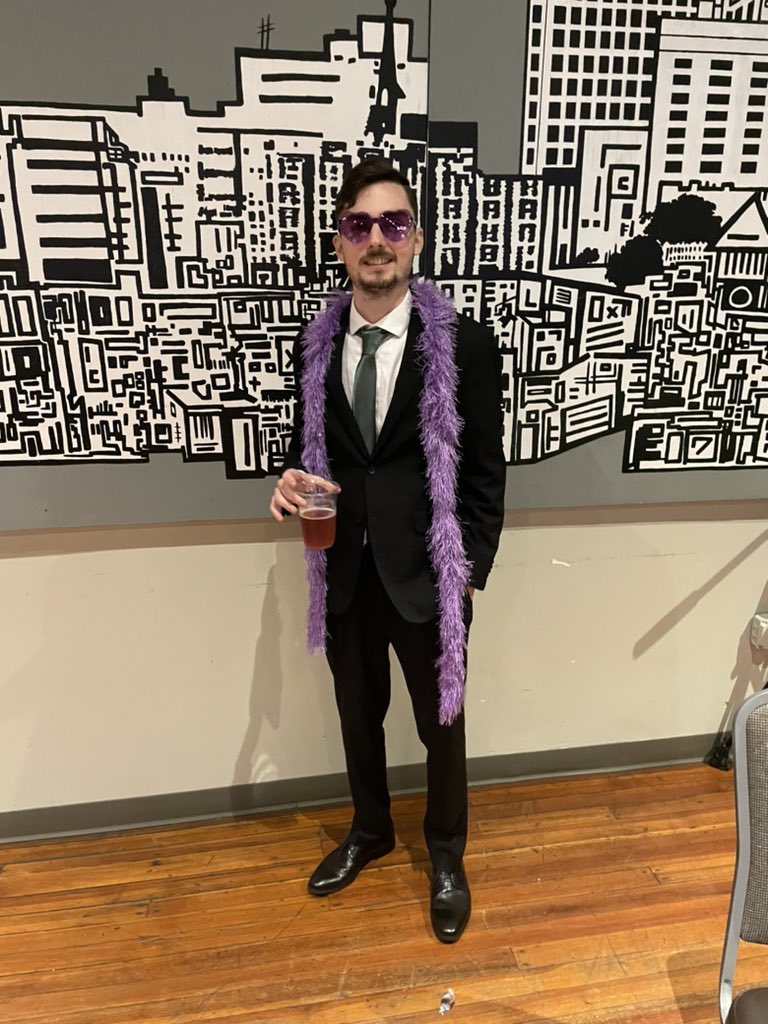 CarnyJared tweet media