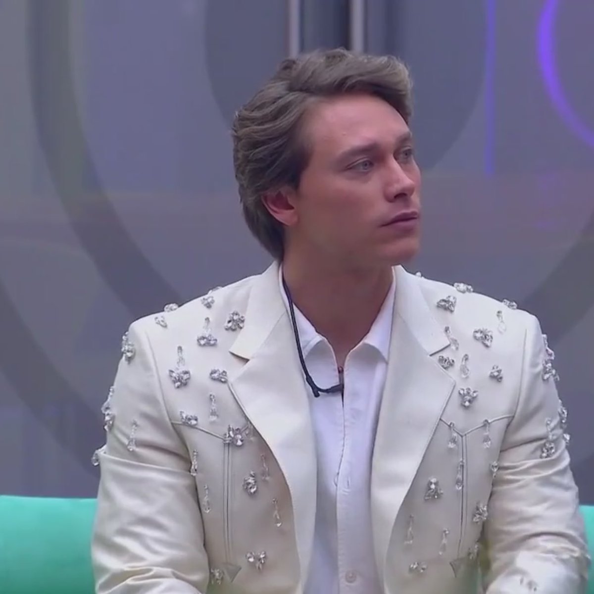 Wey ahorita Aldo va de blanco con plata y Aaron va de negro con dorado 😭💔

 AARON GANADOR DEL PÚBLICO 
#LaCasaDeAaron #AaronYaGanaste #LaCasaDeLosFamososMx