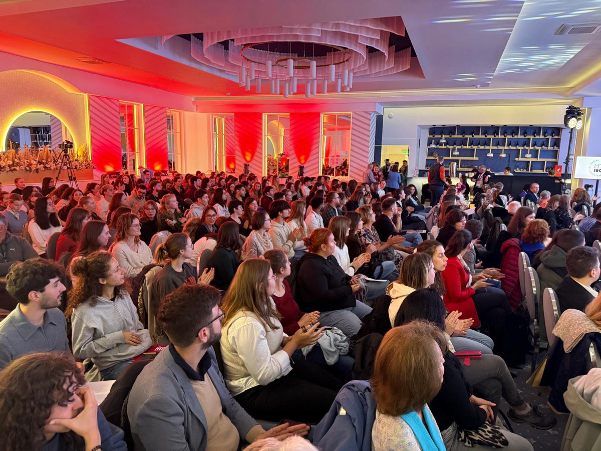 [Ma thèse en 180 secondes]

Félicitations au représentant de l’Asie-Pacifique pour avoir obtenu le 𝐝𝐞𝐮𝐱𝐢𝐞̀𝐦𝐞 𝐩𝐫𝐢𝐱 ! - Kantapon I., doctorant à l’Université Chulalongkorn en Thaïlande

Lire l’article complet  l.auf.org/LaureatsMT180