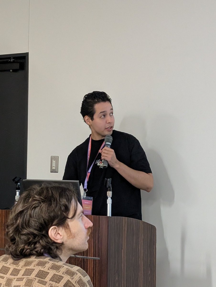 HirokiSayama's tweet photo. Amahury J. L. Diaz discusses new ways of measuring open-endedness of RBNs
#ALIFE2025 #TONAL2025
@ALifeConf @amahury0 https://t.co/Ui9Z08P7gu