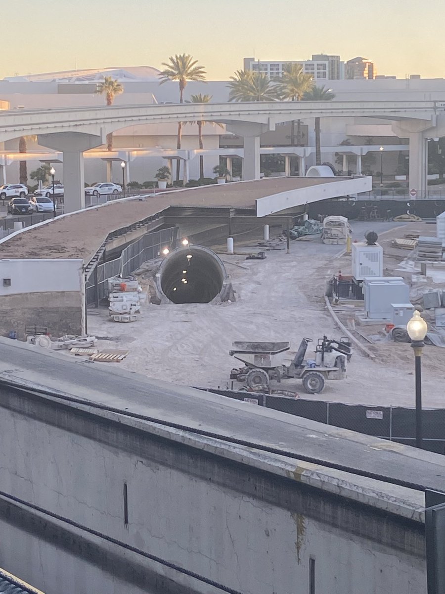 We_Shell_Sea's tweet image. Vegas Loop Westgate Station