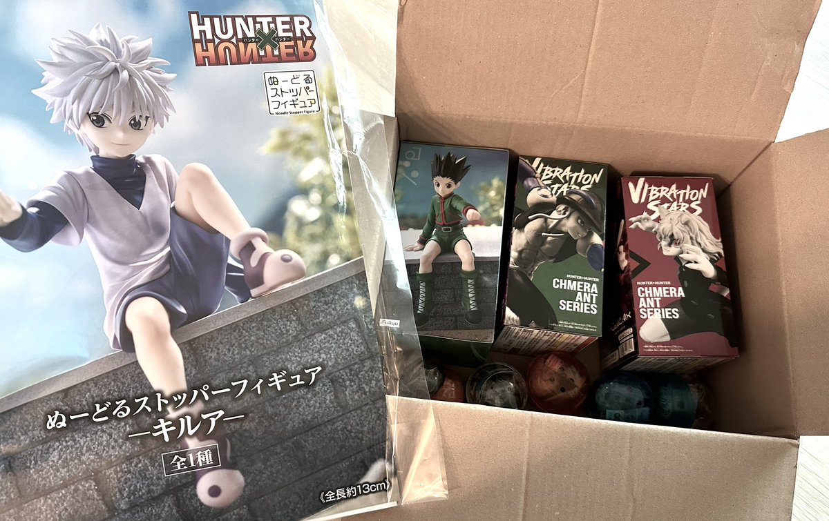 전에 피규어 사업하신다는 삼촌한테 누들스토퍼 부탁드렸는데 키르아 재고가 없다고 선물을 왕창 주셧은ㅠㅠ