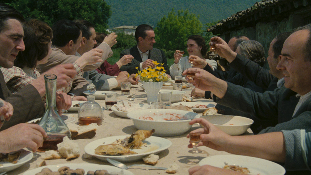 <a href="/AECID_es/">AECID</a> <a href="/filmotecavasca/">Euskadiko Filmategia</a> ¡Feliz #DíadelCineEspañol📽️!

▶️Para celebrarlo, te invitamos a ver #Tasio (#MontxoArmendáriz, 1984) en abierto en nuestro canal de Vimeo.
Un filme que es un verdadero grito frente a los peligros del capitalismo y la explotación mercantil de la naturaleza:
vimeo.com/1088694707