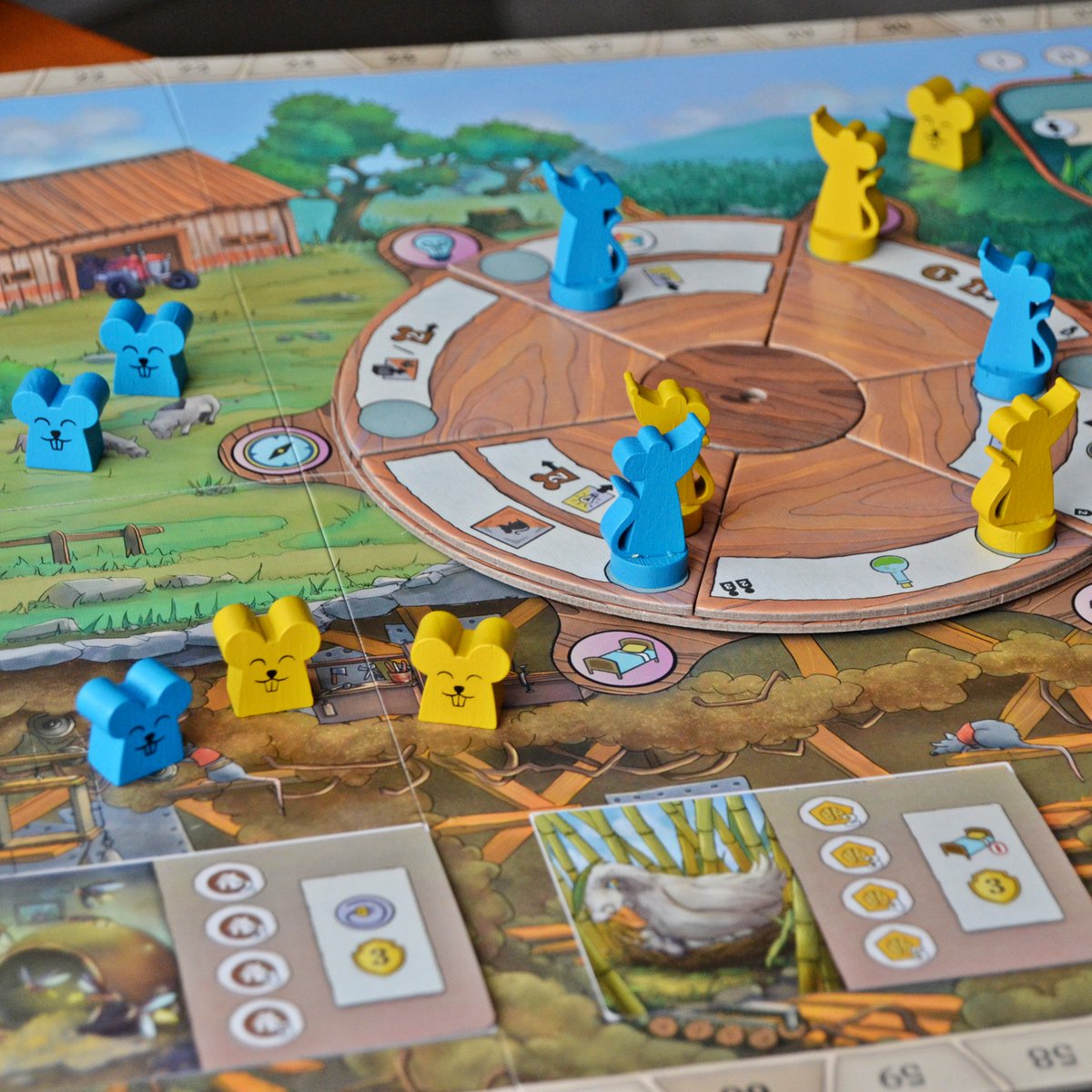 #RatasDeWistar es el tipo de eurogame que más me encaja y con el que más disfruto. Un juego con un nivel de dificultad intermedio, sin apenas “mini-reglas” o excepciones. Gran variedad de cartas, 15 acciones por partida y funciona de lujo a dos. Otro SÍ de Simone Luciani.