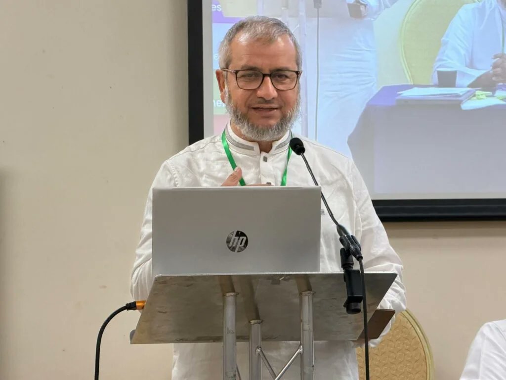 Barrister Hamid Hossain Azad has been reelected as the central president of the Muslim Community Association, MCA. I wish him lots of congratulations and doa.