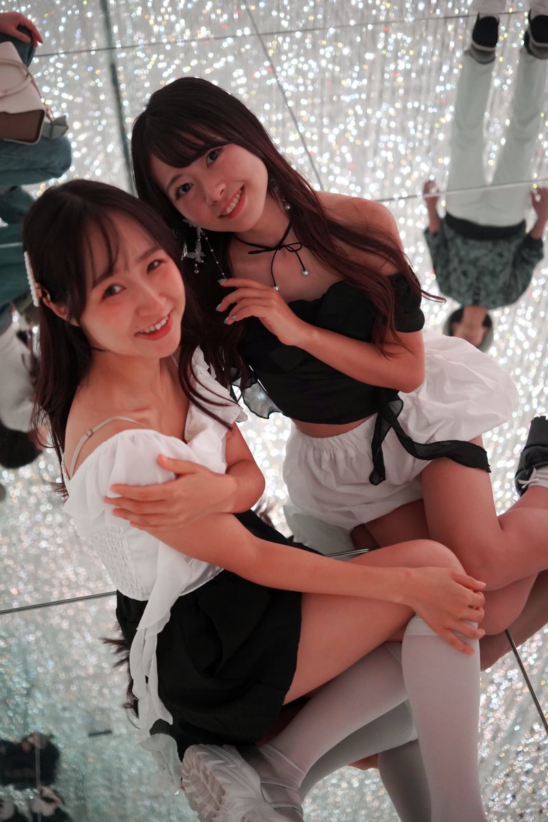 K70_55's tweet image. ペア撮⑤20250927(#teamLabBorderless)
#たんたん さん(@tantan8_rcc)
#Cocoa さん(@Cocoa__0922)

SONY α7Ⅲ
SAMYANG AF FE 35mm F2.8
ISO 4000 SS1/125 F2.8 18mm

#ピントの合ってない写真もいい写真😅
#チームラボボーダレス